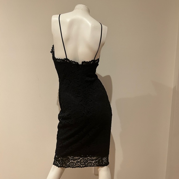 Black lace dress. - Picture 3 of 5